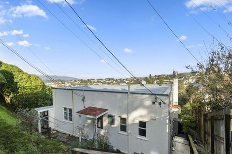 Photo of property in 61 Harbour View Road, Northland, Wellington, 6012
