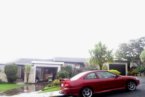 Photo of property in 2/2 Chilton Place, Howick, Auckland, 2014