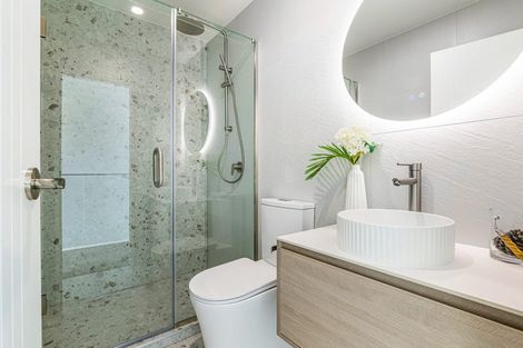 Photo of property in 49 Vera Road, Te Atatu South, Auckland, 0610