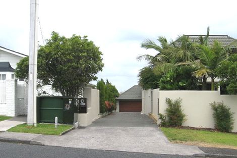 Photo of property in 2/12 Richards Avenue, Forrest Hill, Auckland, 0620