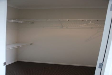 Photo of property in 20 Havana Rise, Grenada Village, Wellington, 6037