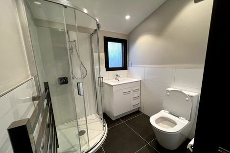Photo of property in 16 Baltimore Place, Forrest Hill, Auckland, 0620