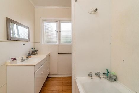 Photo of property in 9 Kiwi Place, Pukekohe, 2120