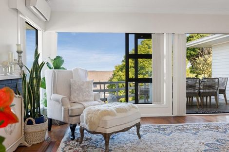 Photo of property in 213 Hobsonville Road, Hobsonville, Auckland, 0618