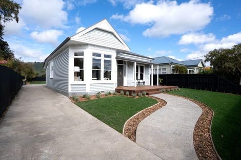 Photo of property in 64 Corson Avenue, Beckenham, Christchurch, 8023
