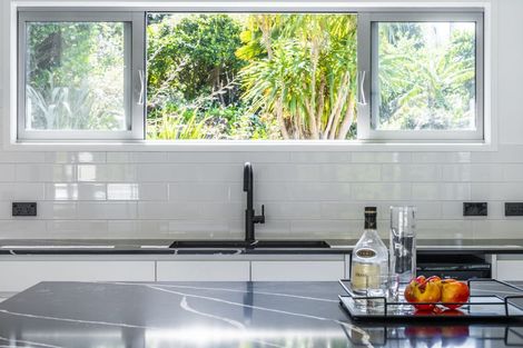 Photo of property in 120a Matipo Road, Te Atatu Peninsula, Auckland, 0610