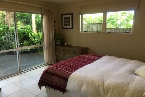 Photo of property in 4a/3 Corrella Road, Belmont, Auckland, 0622