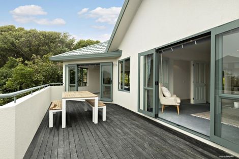 Photo of property in 9 Becker Way, Karori, Wellington, 6012