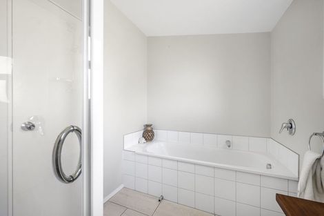 Photo of property in 17 Hillview Place, Wanaka, 9305