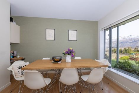 Photo of property in 28 Minaret Ridge, Wanaka, 9305