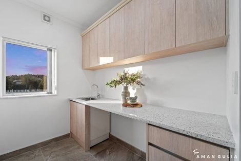 Photo of property in 208a Henderson Valley Road, Henderson, Auckland, 0612