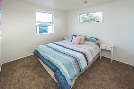 Photo of property in 56 Lee Street, Castlecliff, Whanganui, 4501