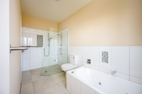 Photo of property in 2 Island View Place, Wanaka, 9305