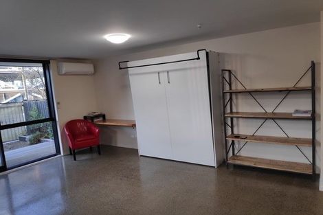 Photo of property in 33 Grove Road, Addington, Christchurch, 8024