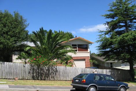 Photo of property in 11 Seon Place, Birkdale, Auckland, 0626