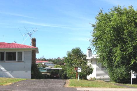 Photo of property in 1/62 Sycamore Drive, Sunnynook, Auckland, 0620