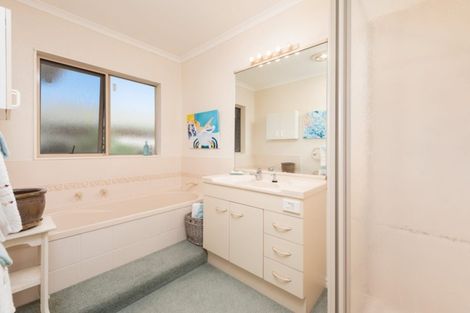 Photo of property in 15 Chamberlain Place, Mount Maunganui, 3116