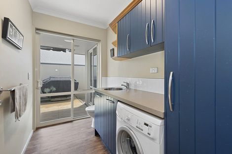 Photo of property in 8 Ravenscourt Place, Huntington, Hamilton, 3210