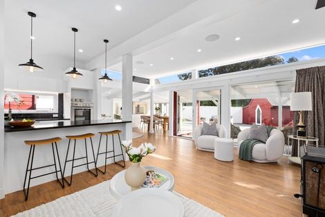 Photo of property in 64 Kings Crescent, Hutt Central, Lower Hutt, 5010