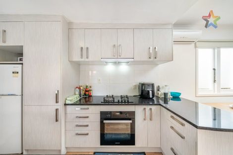 Photo of property in 18 Kauri Street, Eastbourne, Lower Hutt, 5013