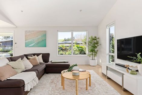 Photo of property in 6 Hamilton Drive, Wainui, Gisborne, 4010