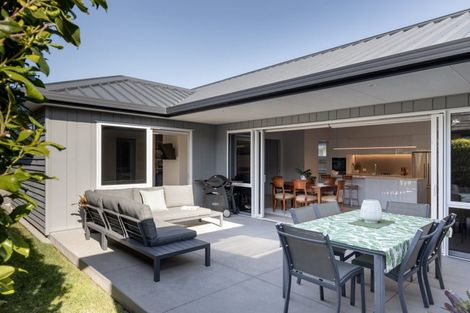 Photo of property in 25 Coast Boulevard, Papamoa Beach, Papamoa, 3118