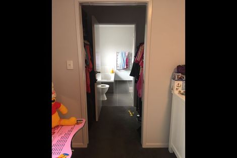 Photo of property in 220 Harbourside Drive, Karaka, Papakura, 2113