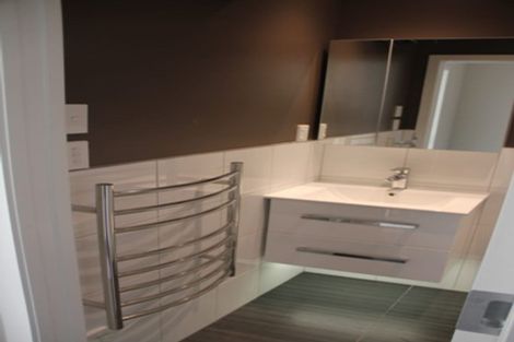 Photo of property in 61u6 Black Rock Road, Newlands, Wellington, 6037