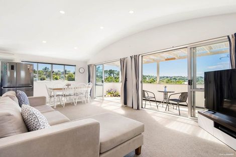 Photo of property in 2/58 Zefiro Drive, Massey, Auckland, 0614