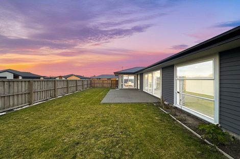 Photo of property in 8 Clonbunny Close, Rolleston, 7614