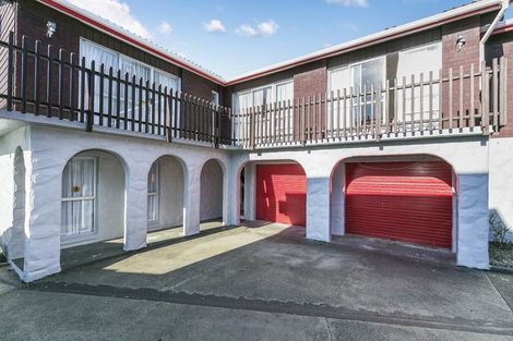 Photo of property in 6 Tree Top Lane, Paparangi, Wellington, 6037