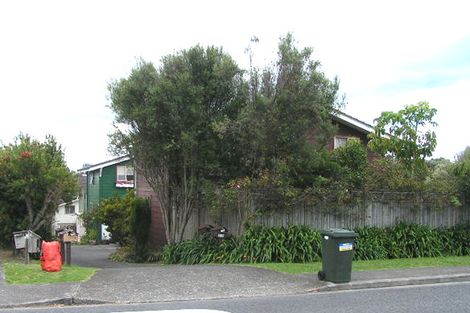 Photo of property in 3/5 Eversleigh Road, Belmont, Auckland, 0622