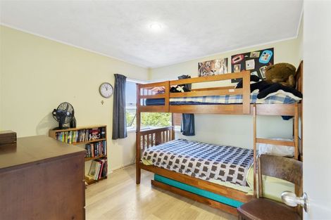 Photo of property in 8 Darcy Place, Massey, Auckland, 0614