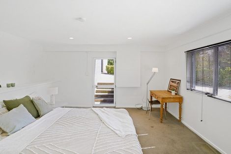 Photo of property in 1 Takahe Drive, Cashmere, Christchurch, 8022