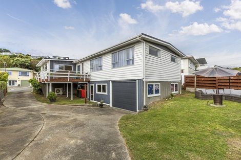 Photo of property in 15 Brora Crescent, Papakowhai, Porirua, 5024