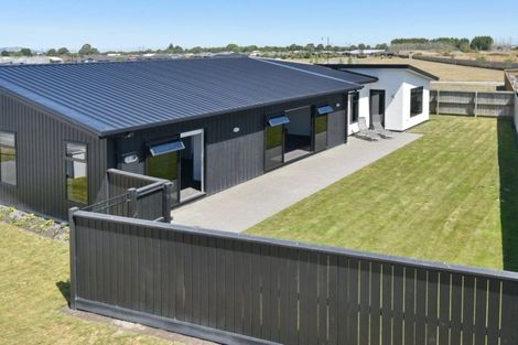 Photo of property in 123 Rannoch Drive, Broomfield, Christchurch, 8042