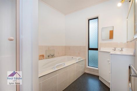 Photo of property in 55a Crawford Crescent, Te Kamo, Whangarei, 0112