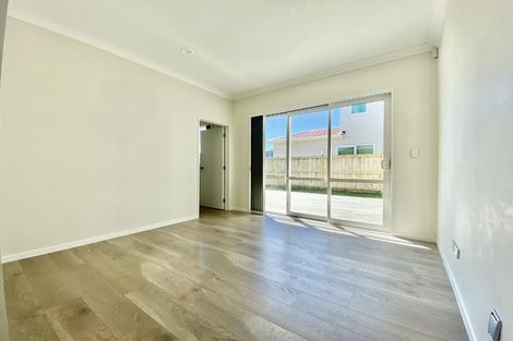 Photo of property in 70 Donegal Park Drive, Flat Bush, Auckland, 2019