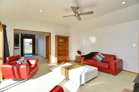 Photo of property in 15 Green Street, Rangiora, 7400