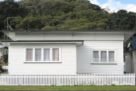 Photo of property in 706 Mackay Street, Thames, 3500