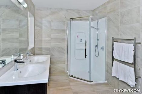 Photo of property in 113 Laurel Oak Drive, Schnapper Rock, Auckland, 0632