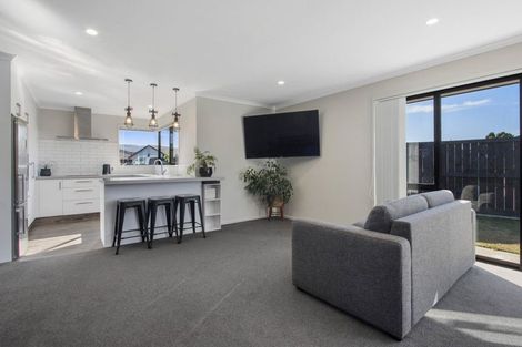 Photo of property in 16 Eastbank Drive, Katikati, 3129