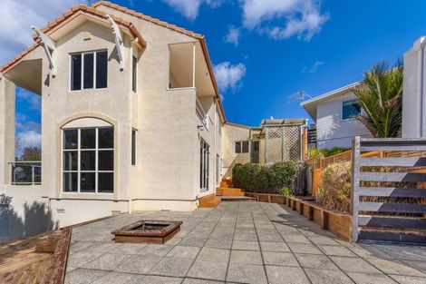 Photo of property in 3 Pentland Place, Highlands Park, New Plymouth, 4312