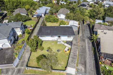 Photo of property in 73 Archmillen Avenue, Pakuranga Heights, Auckland, 2010