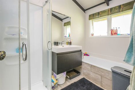 Photo of property in 15 Karioitahi Road, Waiuku, 2123