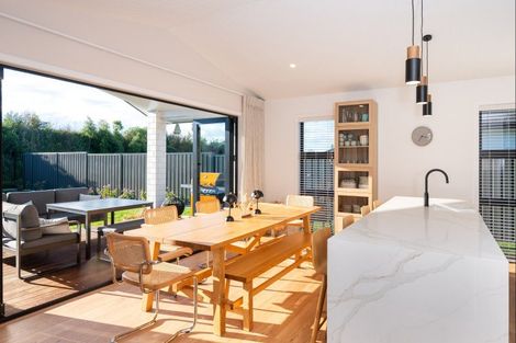 Photo of property in 25 Arihi Crescent, Frimley, Hastings, 4120