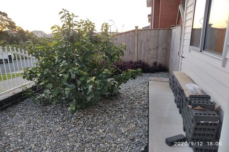 Photo of property in 27 Casheltown Way, Flat Bush, Auckland, 2019