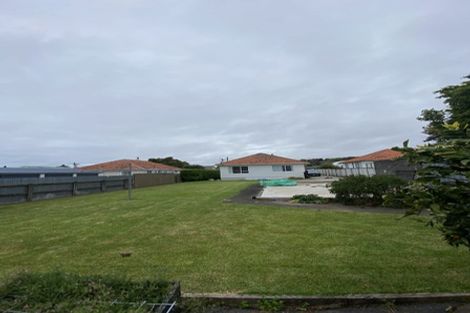 Photo of property in 50 Lismore Street, Merrilands, New Plymouth, 4312