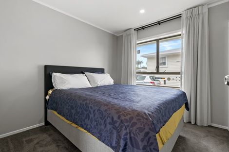 Photo of property in 14 Nicola Place, Mangere, Auckland, 2022