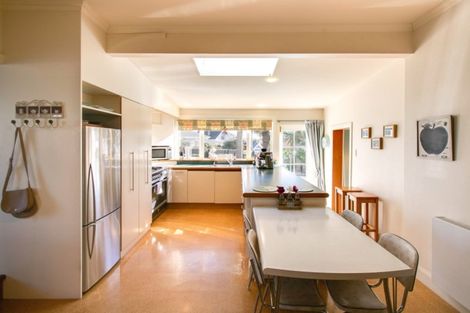 Photo of property in 23 Lincoln Road, Bluff Hill, Napier, 4110